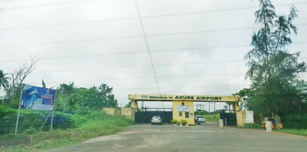 Panorama infrastruktury portu Akure Airport