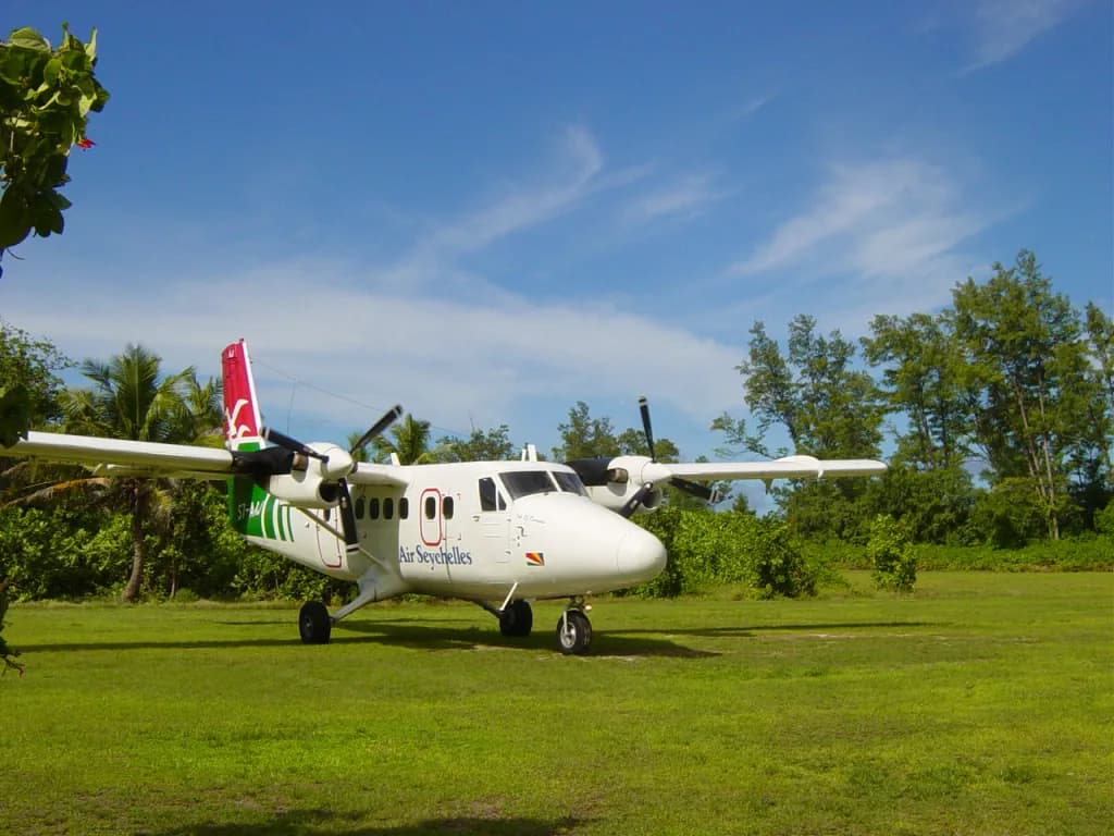 Panorama infrastruktury portu Bird Island Airport