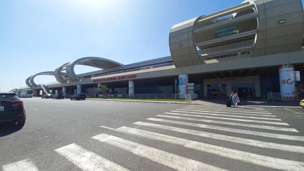 Panorama infrastruktury portu Blaise Diagne International Airport