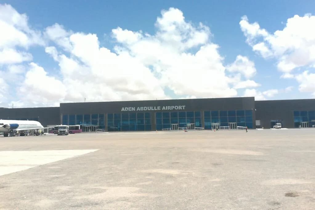 Panorama infrastruktury portu Aden Adde International Airport