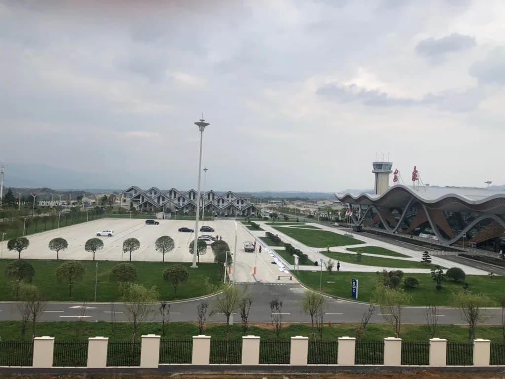 Panorama infrastruktury portu Ankang Fuqiang Airport