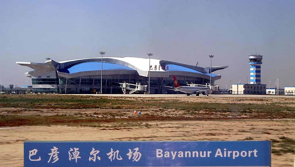 Panorama infrastruktury portu Bayannur Tianjitai Airport