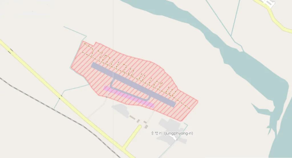 Panorama infrastruktury portu Kyongsong-Chuul Airport
