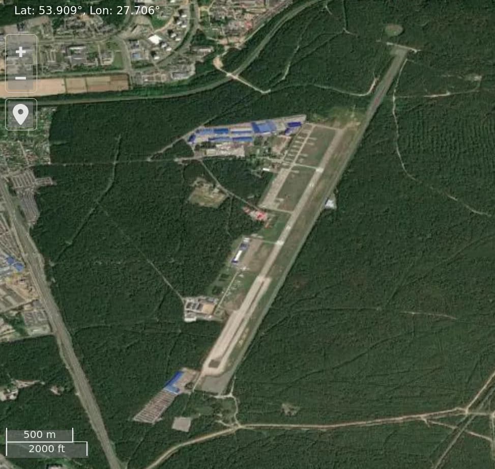 Panorama infrastruktury portu Lipki Air Base