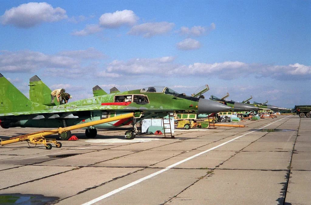 Panorama infrastruktury portu Mărculești Air Base