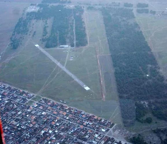 Panorama infrastruktury portu Ćemovsko Polje / Špiro Mugoša Airfield