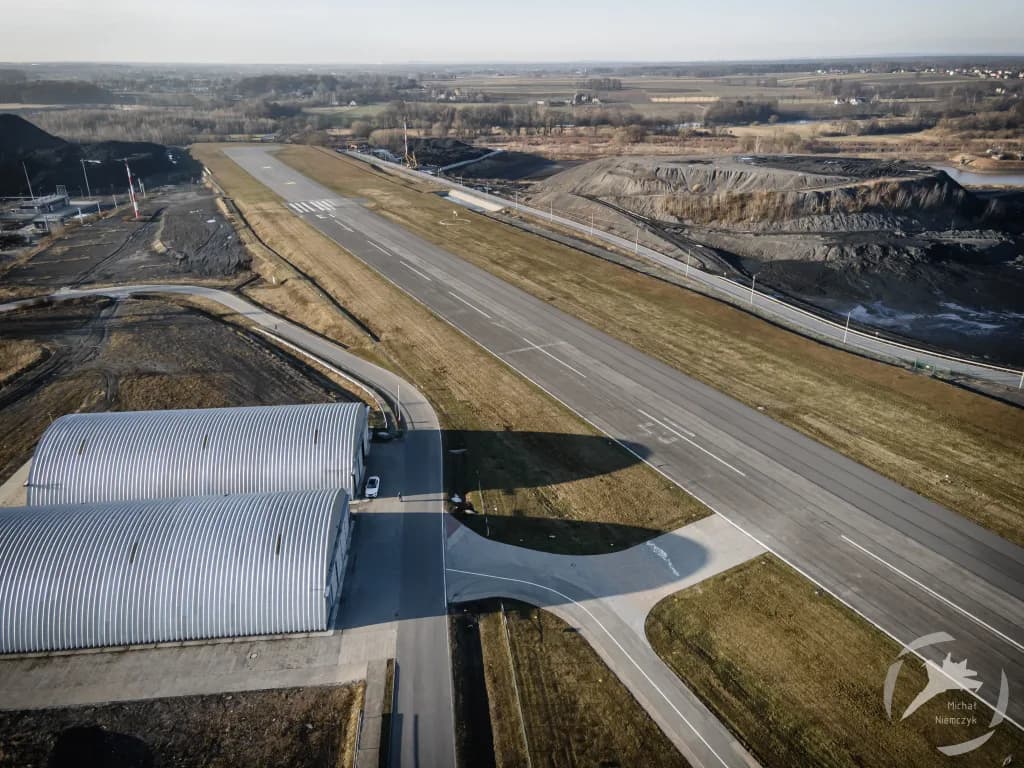 Panorama infrastruktury portu Bielsko-Biała Kaniów Airfield