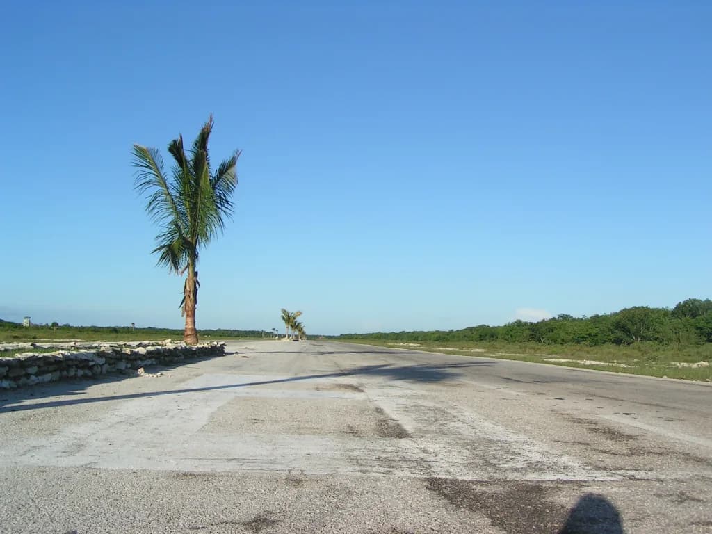 Panorama infrastruktury portu Cayo Coco Airport