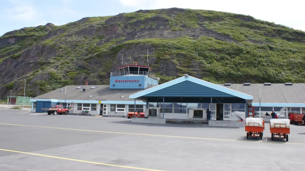 Panorama infrastruktury portu Narsarsuaq Airport