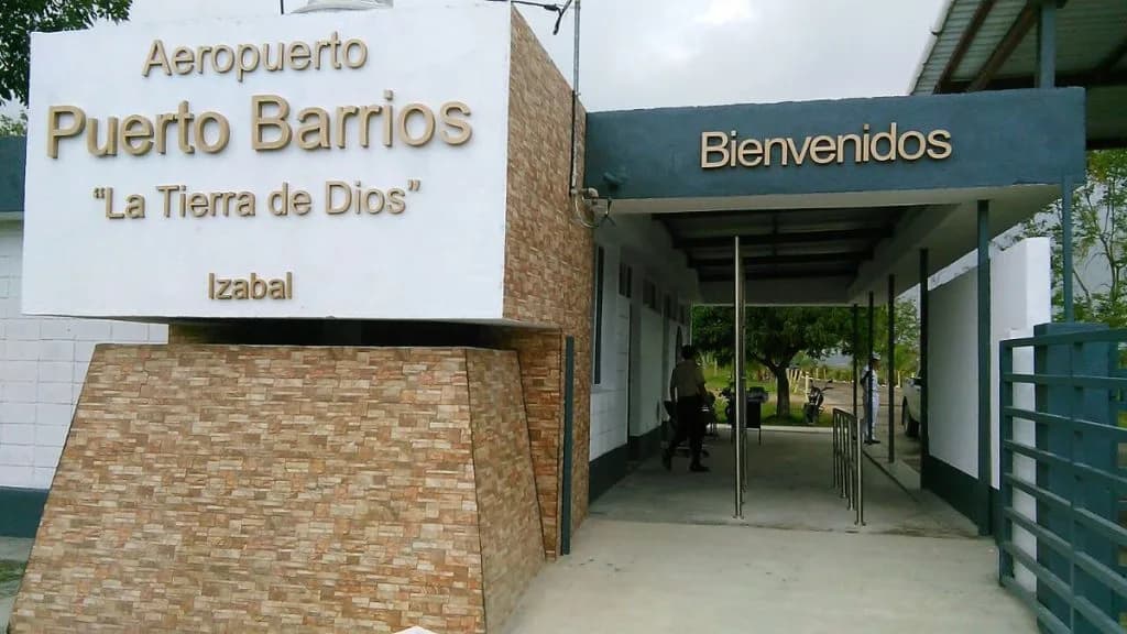 Panorama infrastruktury portu Puerto Barrios Airport