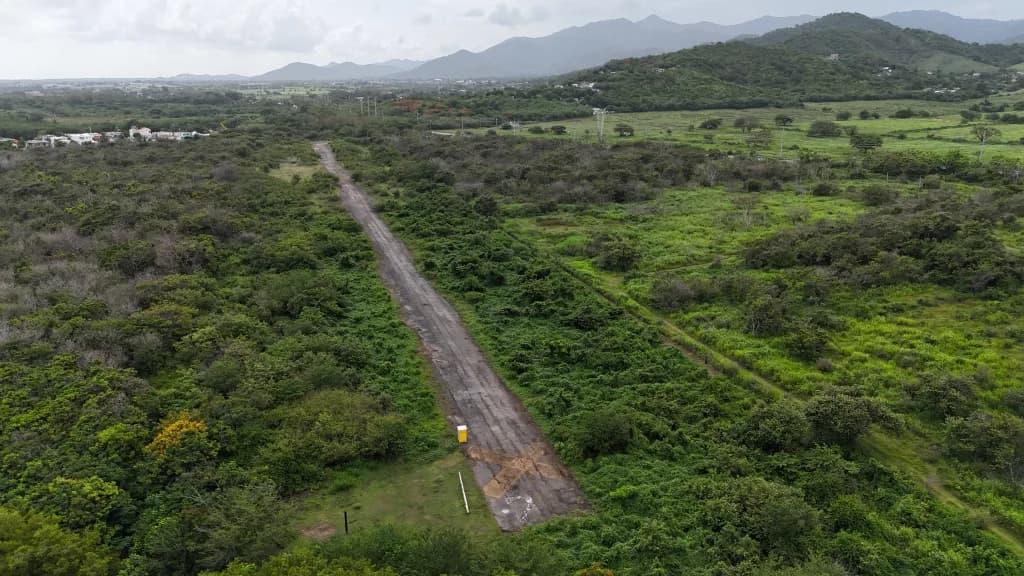 Panorama infrastruktury portu Patillas Airport