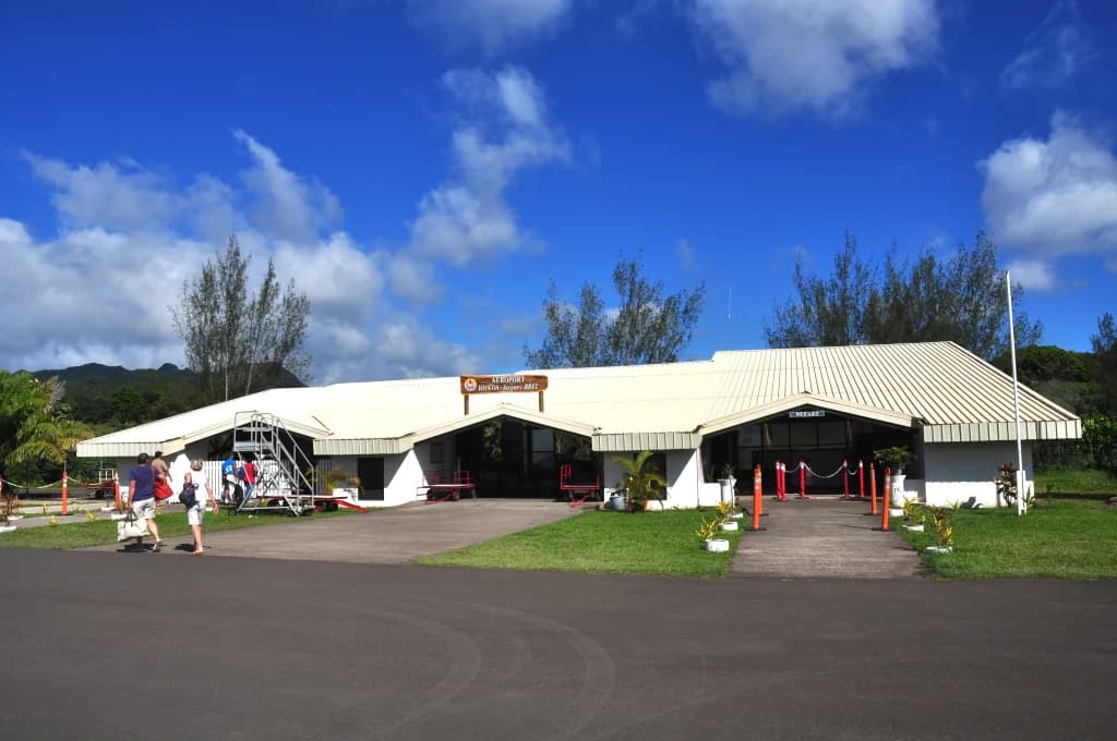 Panorama infrastruktury portu Hiva Oa-Atuona Airport