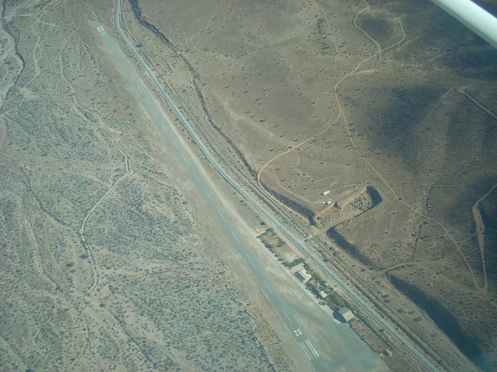 Panorama infrastruktury portu Aucó Airport