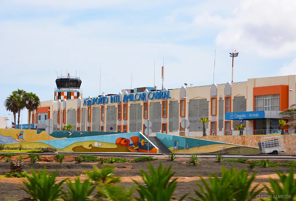 Panorama infrastruktury portu Przewodnik po Amílcar Cabral International Airport (SID)