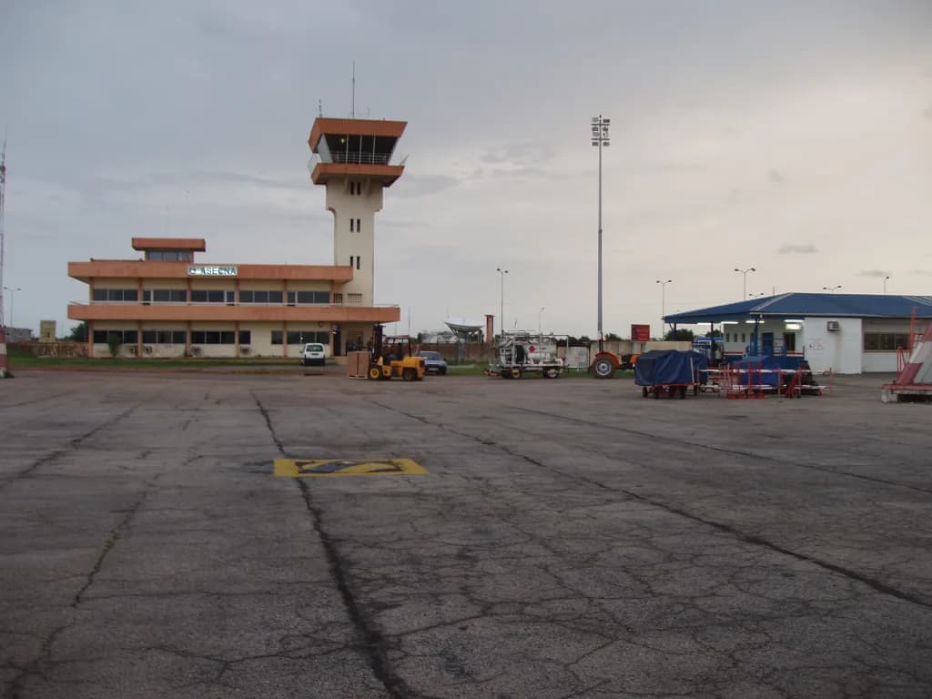 Panorama infrastruktury portu Port Gentil International Airport: Przewodnik po lotnisku w Gabonie