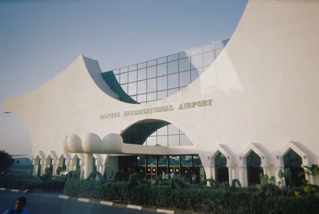 Panorama infrastruktury portu Przewodnik po Banjul International Airport (BJL)