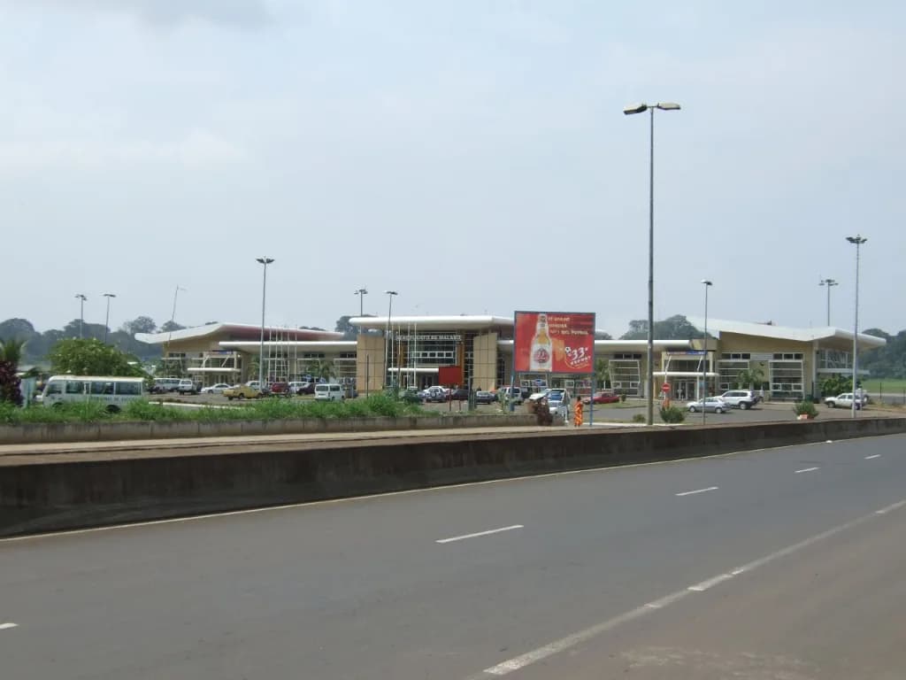 Panorama infrastruktury portu Przewodnik po Malabo International Airport (SSG)