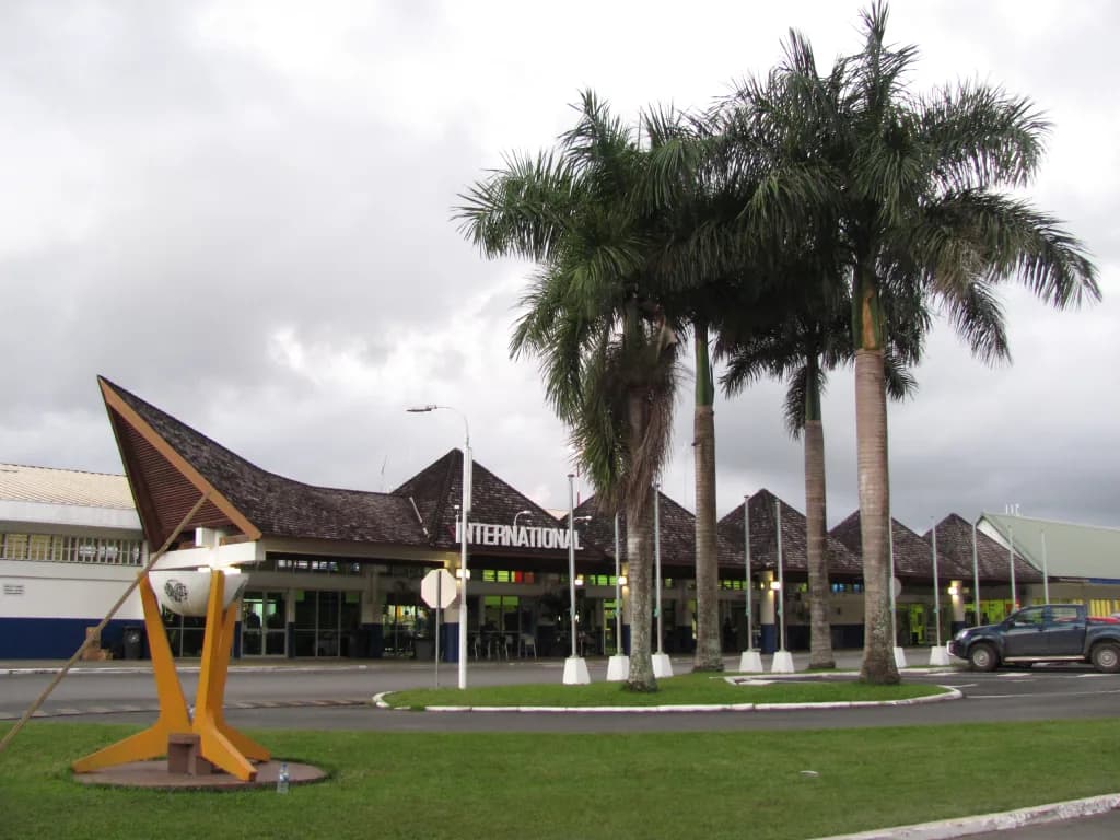 Panorama infrastruktury portu Bauerfield International Airport: Przewodnik po porcie lotniczym w Port Vila